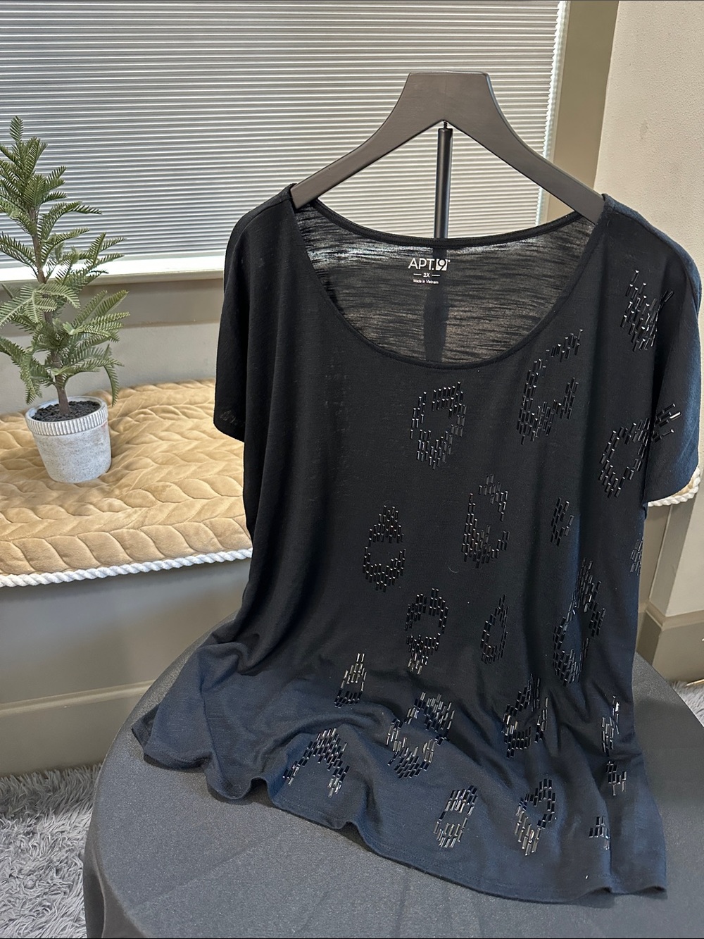 Apt. 9 Black Scoop Neck Short Sleeve Tee with Beaded Leopard Motif